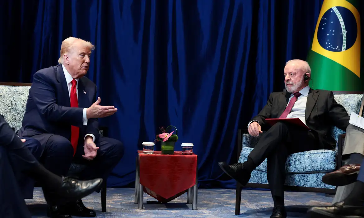 Encontro Histórico na Malásia: Lula e Trump Sinalizam Acordo Tarifário e Mercado Reage com Otimismo